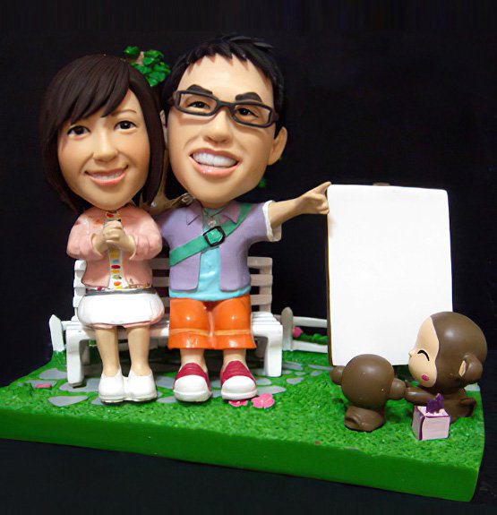 Outdoor Portrait Couple Custom Bobblehead